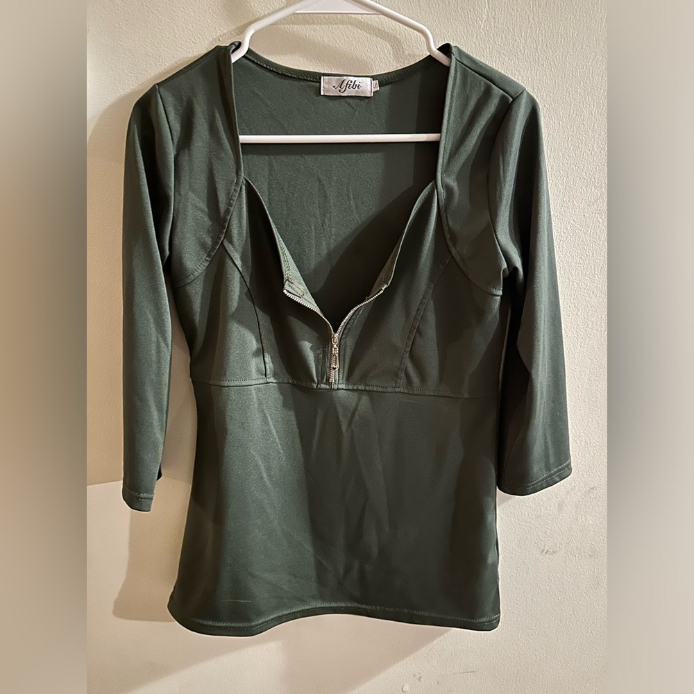 Zip Top - Picture 2 of 3